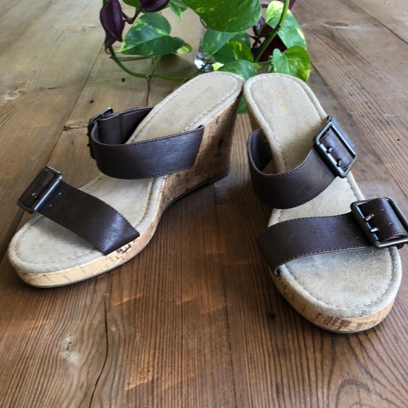 Brand new wedge heels - Picture 1 of 4